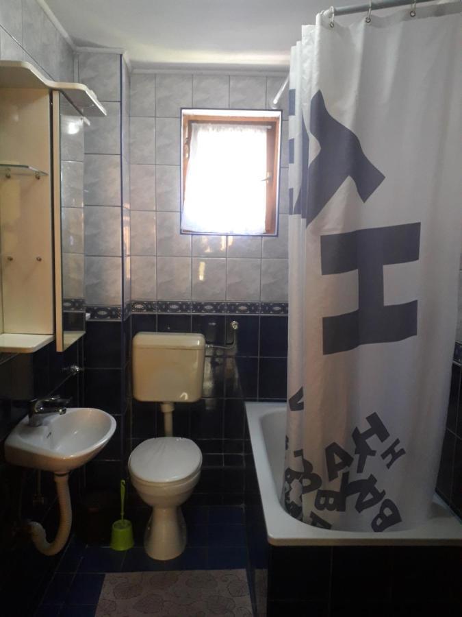 Hostel Topic Banja Luka Extérieur photo