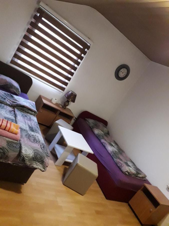 Hostel Topic Banja Luka Extérieur photo